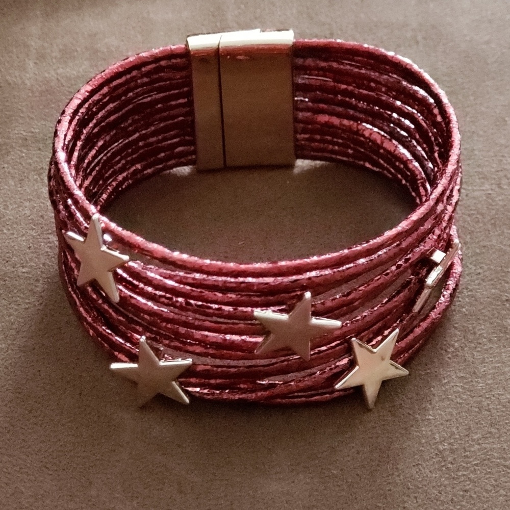 Beautiful Bohemian Red Wine Star Bracelet